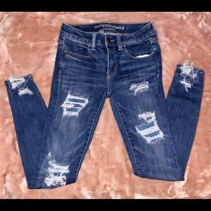 Super stretch ripped skinny jeans